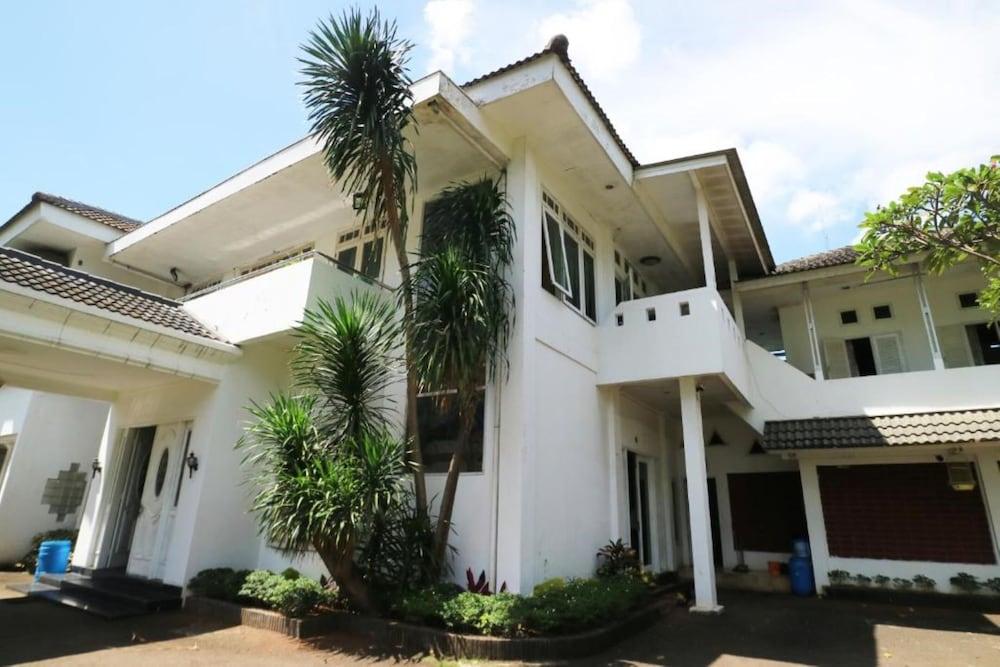 Villa Sri Manganti Jakarta Eksteriør billede
